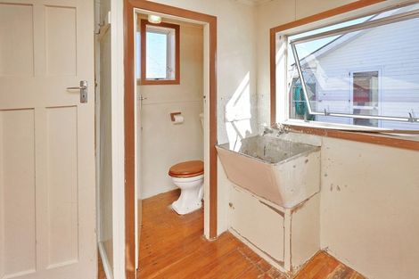 Photo of property in 37 Somerfield Street, Somerfield, Christchurch, 8024