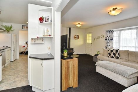 Photo of property in 3 Cowper Place, Avondale, Christchurch, 8061