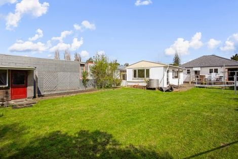 Photo of property in 55 Beaubank Road, Kelston, Auckland, 0602