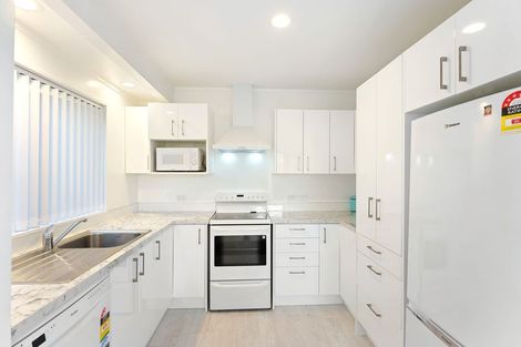 Photo of property in 23 Reeves Street, Waikanae Beach, Waikanae, 5036