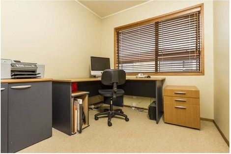 Photo of property in 3/48 Bayswater Avenue, Bayswater, Auckland, 0622