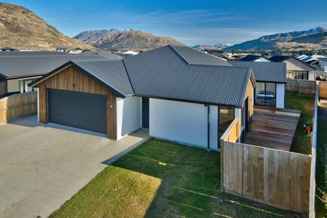 Photo of property in 14 Silver Street, Lower Shotover, Queenstown, 9304