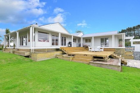 Photo of property in 118 Upper Orewa Road, Wainui, Silverdale, 0992