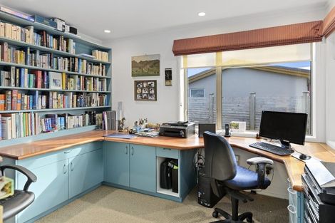 Photo of property in 5 Corfe Castle Lane, Levin, 5510