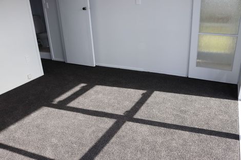 Photo of property in 579 East Coast Road, Browns Bay, Auckland, 0630