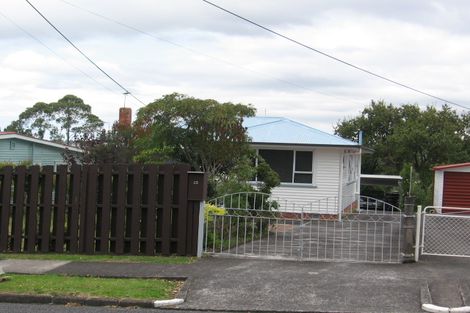 Photo of property in 29 Kelwyn Road, Kelston, Auckland, 0602