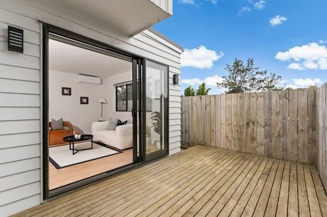 Photo of property in 22d Aorangi Place, Birkenhead, Auckland, 0626