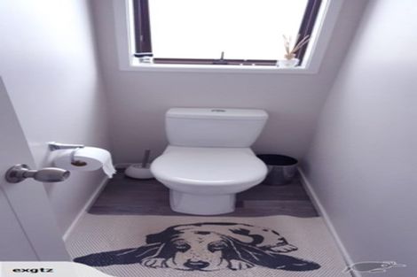 Photo of property in 21 Oreil Avenue, West Harbour, Auckland, 0618