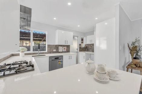 Photo of property in 21 Oreti Place, Clover Park, Auckland, 2019