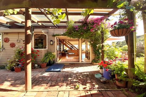 Photo of property in 10 Selwyn Parade, Lyttelton, 8082