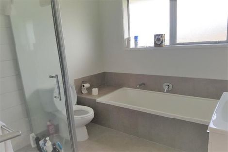 Photo of property in 40 Rainsford Road, Pukekohe, 2120