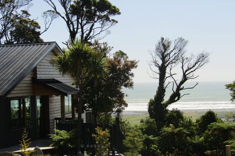 Photo of property in 3316 Coast Road, Barrytown, Runanga, 7873