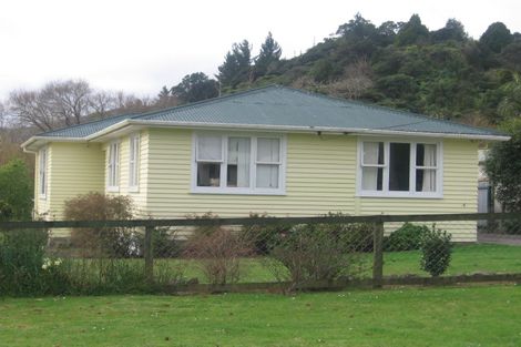 Photo of property in 335 Edward Street, Coromandel, 3506