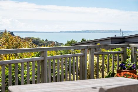 Photo of property in 100a Mellons Bay Road, Mellons Bay, Auckland, 2014