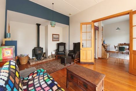 Photo of property in 19 Voelas Road, Lyttelton, 8082