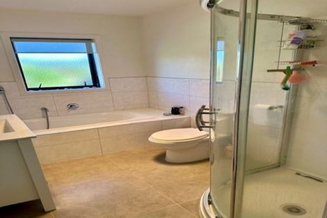 Photo of property in 85a Sunnynook Road, Forrest Hill, Auckland, 0620