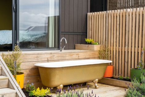 Photo of property in 19 Tunarau Street, Raglan, 3225