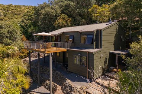 Photo of property in 2470 Wyuna Bay Road, Wyuna Bay, Coromandel, 3581