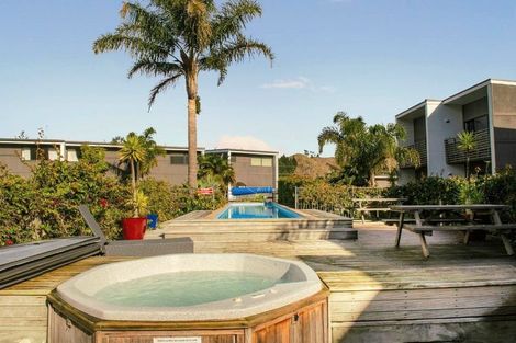 Photo of property in 27/1 Centennial Drive, Whitianga, 3510