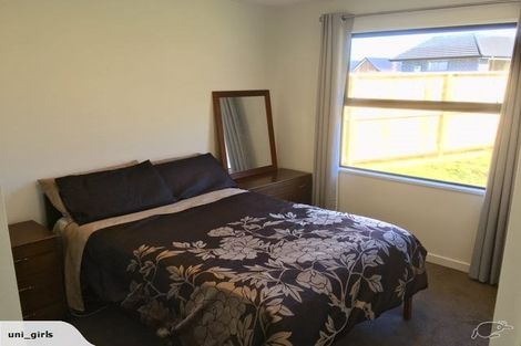 Photo of property in 13 Pennycook Place, Lake Hawea, 9382