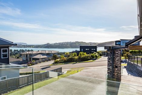 Photo of property in 14 The Fjord, Aotea, Porirua, 5024