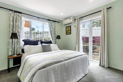 Photo of property in 2/248 Sturges Road, Henderson, Auckland, 0612