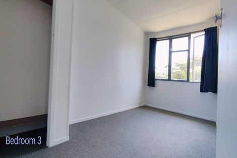 Photo of property in 8 Granby Place, Westown, New Plymouth, 4310