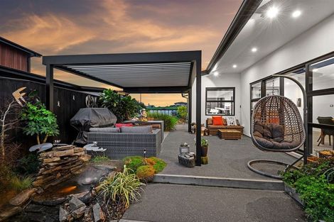 Photo of property in 152 Penruddock Rise, Westmorland, Christchurch, 8025