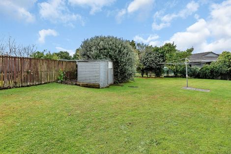 Photo of property in 10 Gannet Place, One Tree Point, 0118