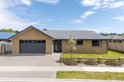 Photo of property in 8 Henderson Drive, Alexandra, 9320