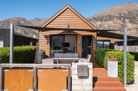 Photo of property in 7 Clover Lane, Lake Hayes, Queenstown, 9304