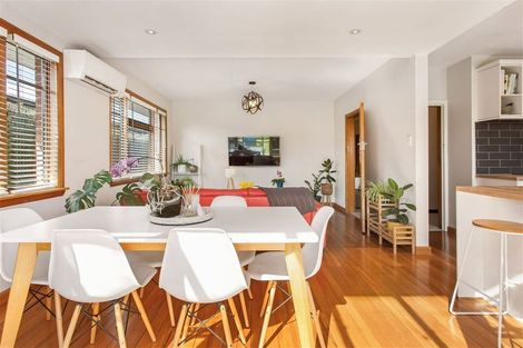 Photo of property in 28 Aorangi Road, Bryndwr, Christchurch, 8053