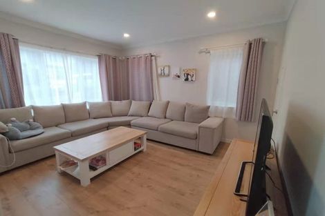 Photo of property in 39 Tinaku Road, Flat Bush, Auckland, 2019