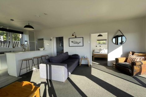 Photo of property in 17a Brightside Road, Stanmore Bay, Whangaparaoa, 0932