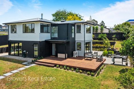 Photo of property in 7 Margan Avenue, New Lynn, Auckland, 0600