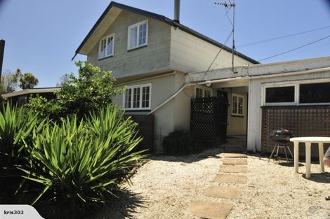 Photo of property in 13 Totara Road, Onetangi, Waiheke Island, 1081