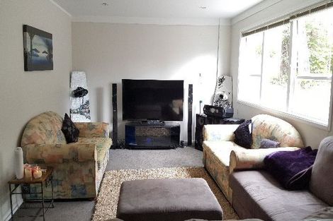 Photo of property in 1/36 Knightsbridge Drive, Forrest Hill, Auckland, 0620