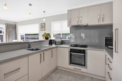 Photo of property in 11 Grey Street, Hawera, 4610