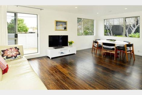 Photo of property in 30 Regent Street, Devonport, Auckland, 0624