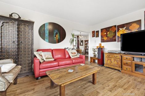 Photo of property in 19 Admiralty Street, Crofton Downs, Wellington, 6035