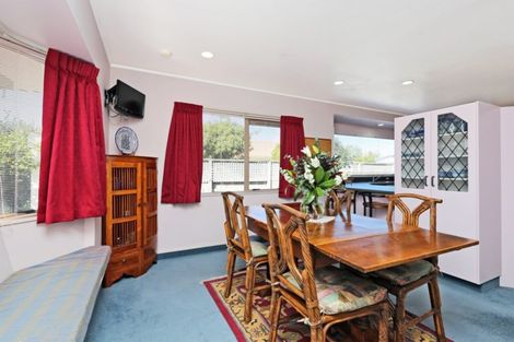 Photo of property in 121 Auckland Road, Greenmeadows, Napier, 4112