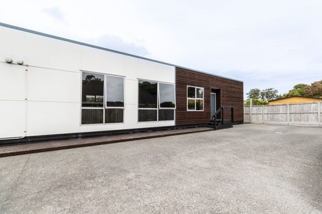 Photo of property in 48a Bassett Road, Johnsonville, Wellington, 6037