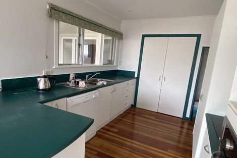 Photo of property in 98 Hillsborough Road, Hillsborough, Auckland, 1042