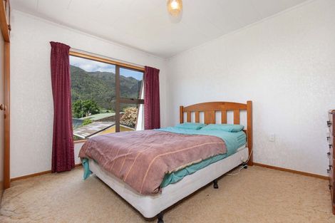 Photo of property in 28 Farmer Street, Te Aroha, 3320