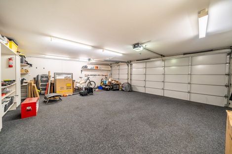 Photo of property in 32 Roys Road, Plimmerton, Porirua, 5026