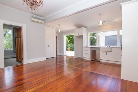 Photo of property in 7 Miro Street, Helensville, 0800