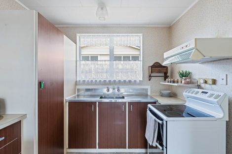 Photo of property in 2/31 Grey Street, Waitara, 4320