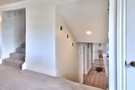 Photo of property in 45a Beaubank Road, Kelston, Auckland, 0602