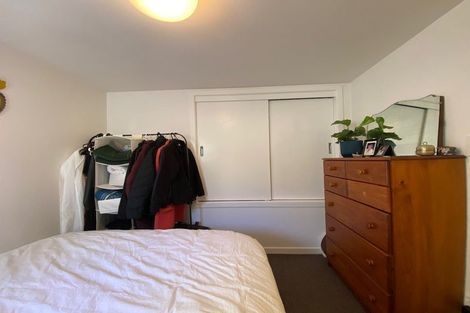 Photo of property in 21 Hawker Street, Mount Victoria, Wellington, 6011