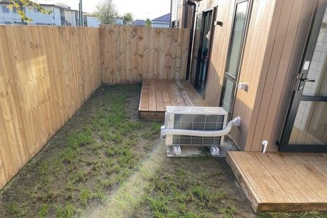 Photo of property in 2/54 Wellington Street, Howick, Auckland, 2014